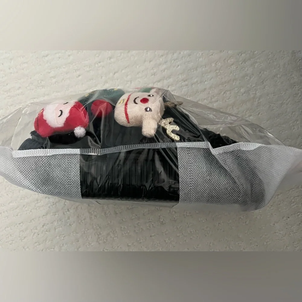 Cozy Winter Snowman and Snowflake Slippers - Picture 6 of 6